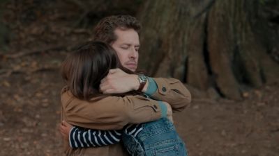 You can't go. Olive, I can't lose you too. - Manifest