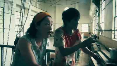 You can't go out now, it's dangerous. - One Cut of the Dead