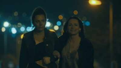- You can't half pick 'em.
- Thanks. - You're welcome. - Broken