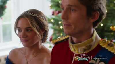 You can't have any of that.
[laughs] - A Royal Corgi Christmas