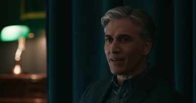 You can't honestly believe we
should declare independence. - The Republic of Sarah