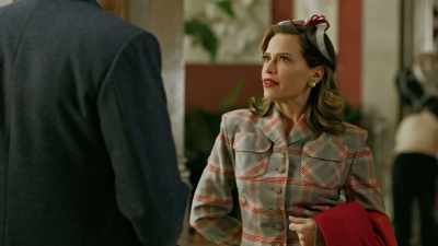 You can't just
march up on a dame - A Biltmore Christmas