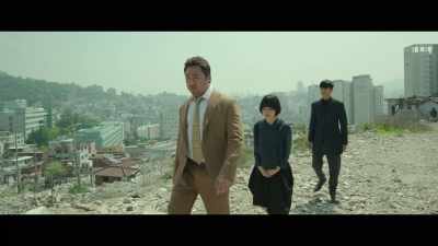 You can't trust those who
already live well! - Along with the Gods: The Last 49 Days