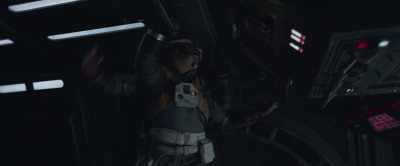 You can't turn your head,
you can't breathe, - Solo: A Star Wars Story