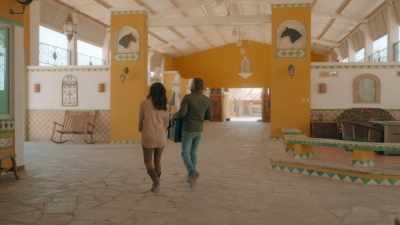 You carry it.
[both laugh] - Eva Longoria: Searching for Mexico