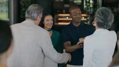 You certainly didn't
give us much notice, - The Groomsmen: First Look