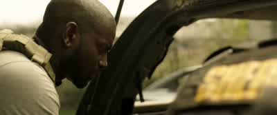 You check on the boys? - Den of Thieves