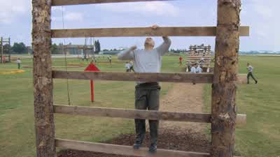 Get up here fat boyQuickly Move it up Move it up pyle Move it upYou climb obstacles like old people fuck Do you know that private pyle - Full Metal Jacket