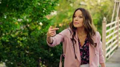 You! Come-- - The Princess and the Bodyguard