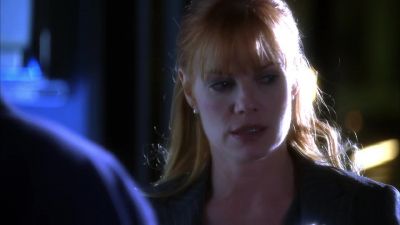 You comfortable ? We're going to be a while. - CSI: Crime Scene Investigation