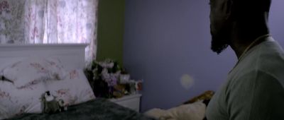 - You could crash here in Stacy room. - Lord of the Streets