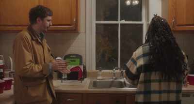 - You could have a vodka soda.
- Great. Fine. - The Adults