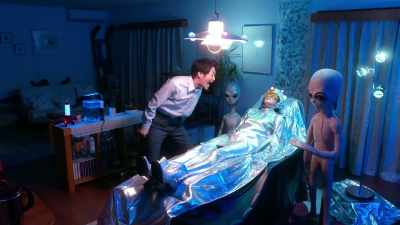 You damn aliens should leave! - When I Get Home, My Wife Always Pretends to be Dead