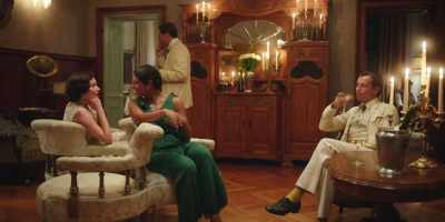 - You dance for a living? - Hotel Portofino