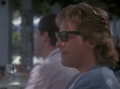 You didn't bring a coat. - Miami Vice