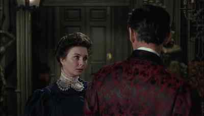 You didn't have
to do anything to me. - Footsteps in the Fog