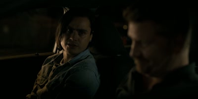 You didn't say anything
about setting up my friends. - Accused