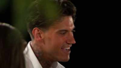 ‐You didn't...
She well sold it to me.
‐(LAUGHING) - Love Island