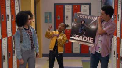 You didn't tell me you could d-d-d-d-dunk! - That Girl Lay Lay