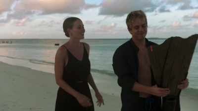 You didn't tell me
they found gold, - Love in the Maldives