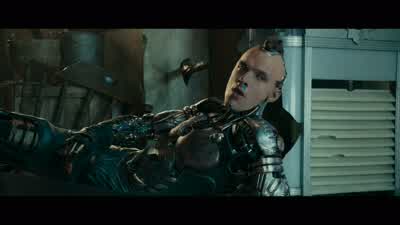 You do not deserve such a weapon. - Alita: Battle Angel