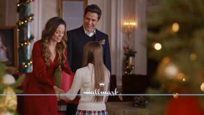 You do not worry. By the time
the gala rolls around, - A Christmas Carousel