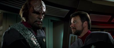 You do remember how to fire phasers - Star Trek: First Contact