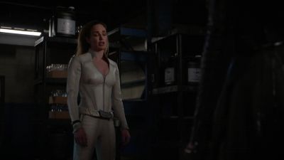 -YOU.
-DON'’T LOOK SURPRISED. - Arrow