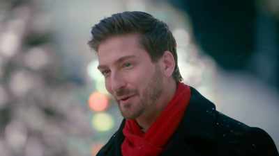 You don't happen to know the man - Christmas Keepsake