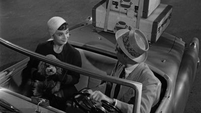 You don't live here Yes I do - Sabrina