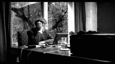 You don't raise a family
hyper-focused in your head. - Inside Bill's Brain: Decoding Bill Gates