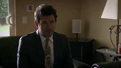 - You don't seem surprised.
- When Tom worked for me, - High Heel Homicide