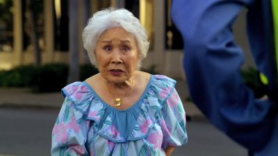 You don't seem to work
very hard around here. - Hawaii Five-0