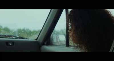 You don't talk to her?
No, she's dead. - Waves