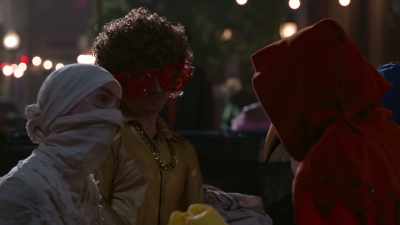 -You don't think it's wrong?
-What, are you kidding? - WandaVision