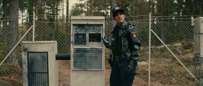 - You don't think there's anything missing here?
- Do I look like a technician? - UFO Sweden