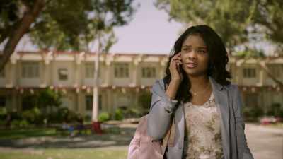 You don't think that Trey Emory
sold her these, do you? - Light as a Feather