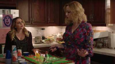 - You don't work
minimum wage. - Good Girls