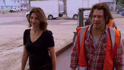 -You enjoying yourself?
-[chuckles] - Leverage: Redemption