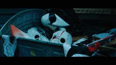 You escaped from the precinct, - Major Grom: Plague Doctor