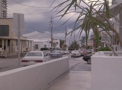 You ever killed a man,
Marcel? - Miami Vice