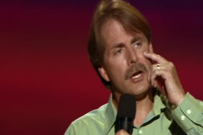 You ever seen a car sitting at a red light - Blue Collar Comedy Tour Rides Again