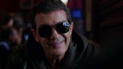 - You follow me here or something?
- This job, Frank... - Acts of Vengeance