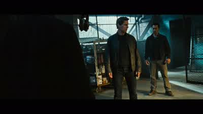 You followed me in here. - Jack Reacher: Never Go Back