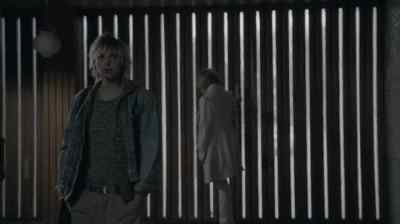 - You found her and drove her here.
- Yes. - The Bridge