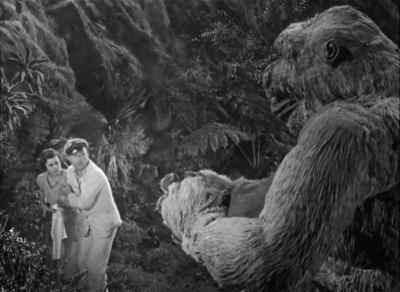 - You frightened him.
- Yeah, that's too bad. - Son of Kong