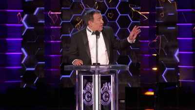 You fuckin' -- - Comedy Central Roast of Bruce Willis