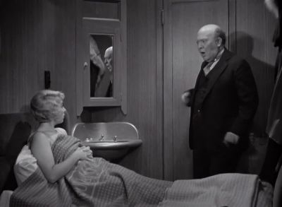 You you get out of here - Dames