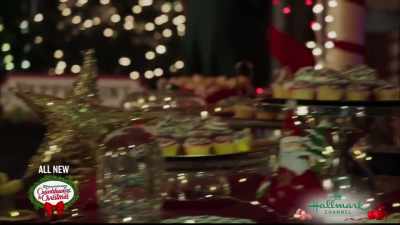 You go from store to restaurant
to bakery, - Christmas at Dollywood