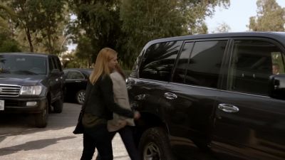 You gonna keep me company? - Homeland